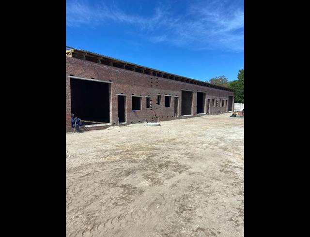 BUSINESS PROPERTY TO RENT IN FAIRVIEW